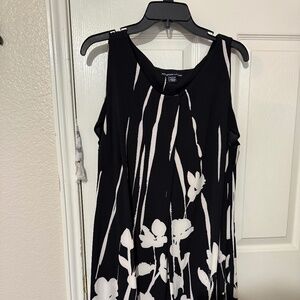 NWOT black and white sleeveless dress by American Living